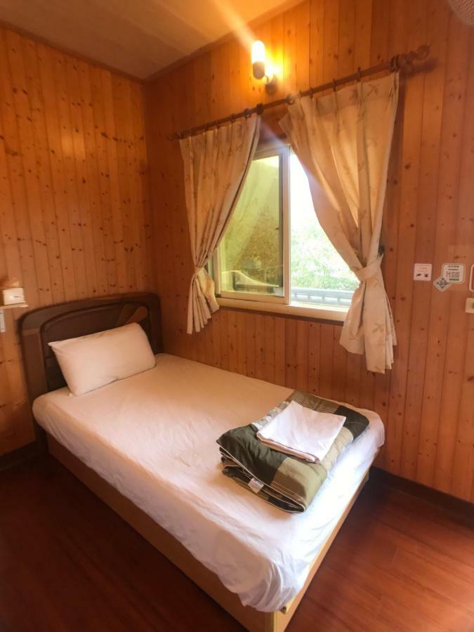 Umas Hostel Xinyi Bagian luar foto
